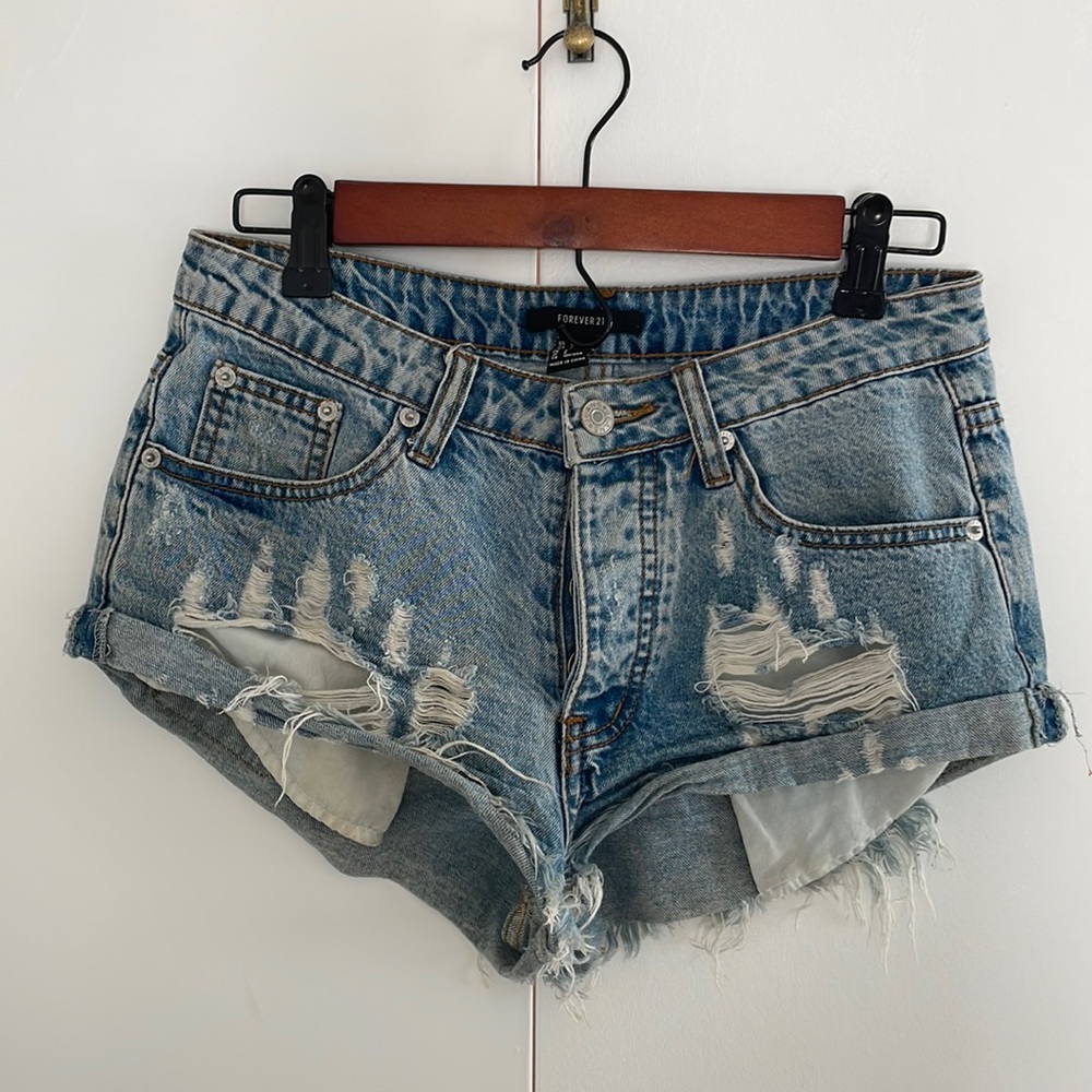 Mid rise distressed shorts